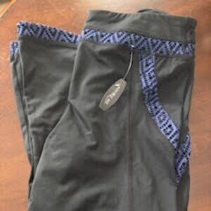 Adore Me 3/4 length leggings- Brand New